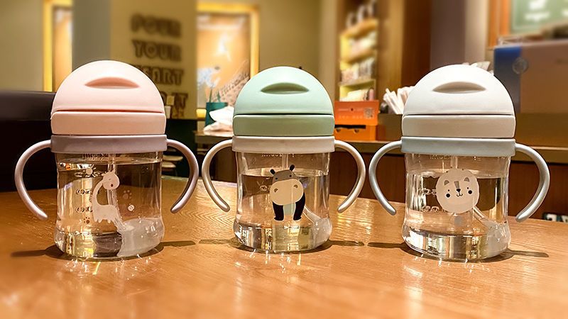 Drinking Cup with Straw, Anti-Choking Handle, Water Bottle, Unbreakable and Leak-Proof, Learning Drinking Cup