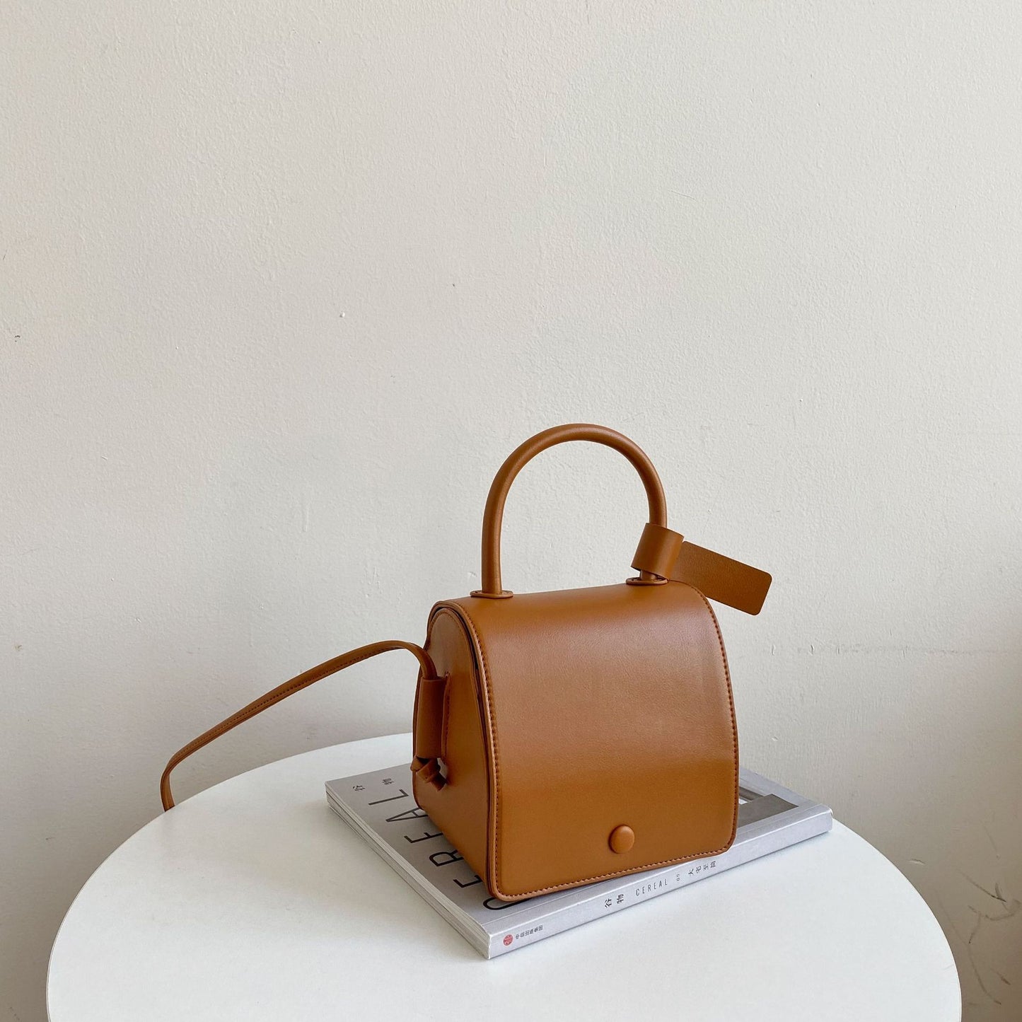 Large Capacity Women's Fashion Shoulder Bag Niche Student Handbag Small Square Bag Messenger Bag