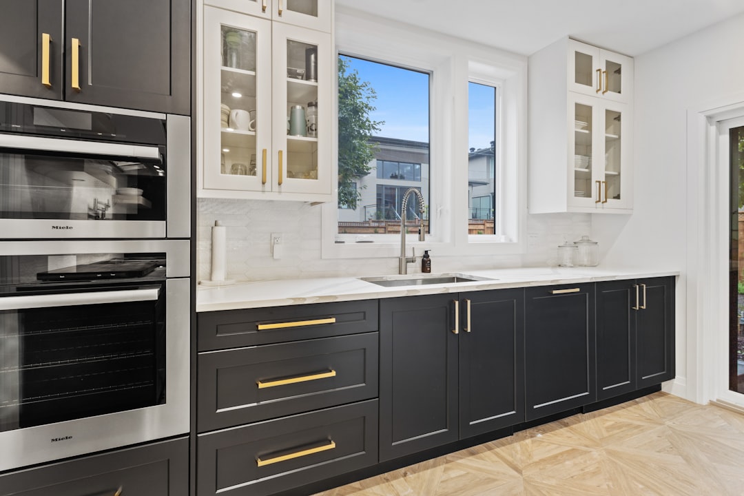Revamp Your Kitchen with these Popular Color Schemes for Modern Kitchens