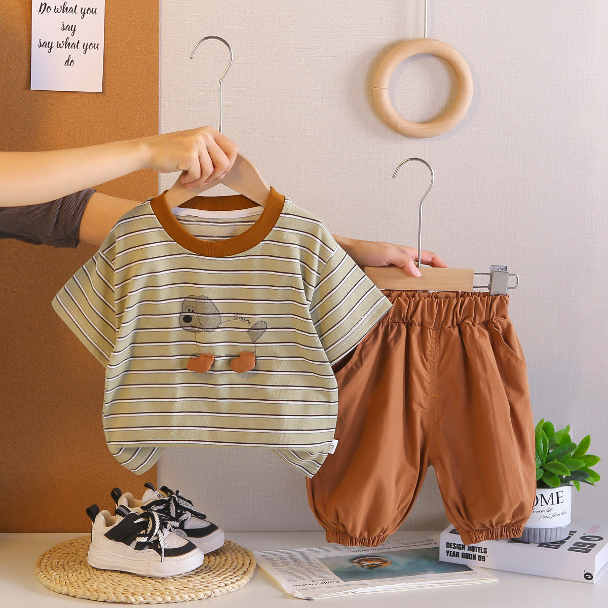 Casual striped short sleeved two-piece set for children in summer eprolo