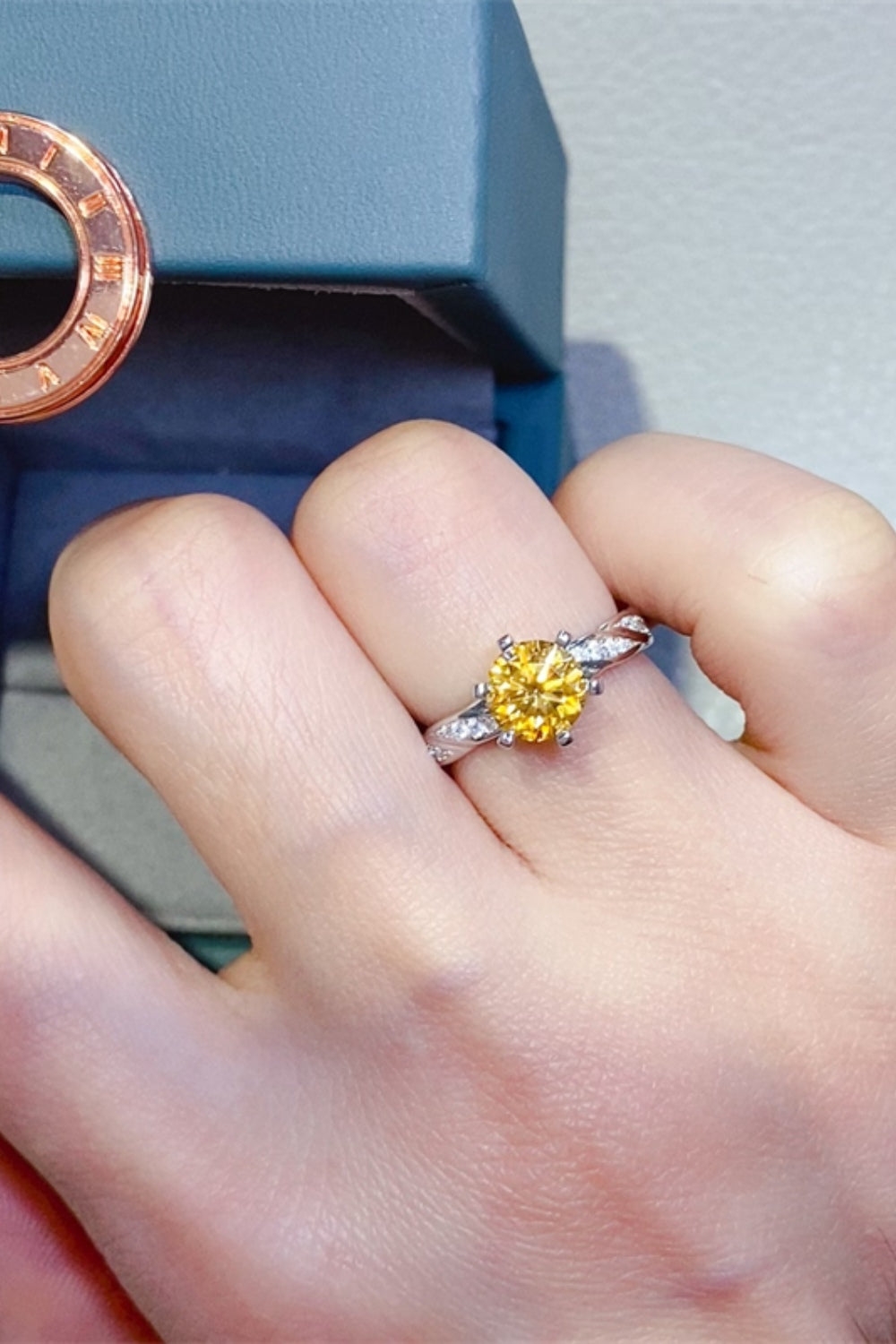 730ed073-f4ad-458e-b74d-6e57722039a4-Max