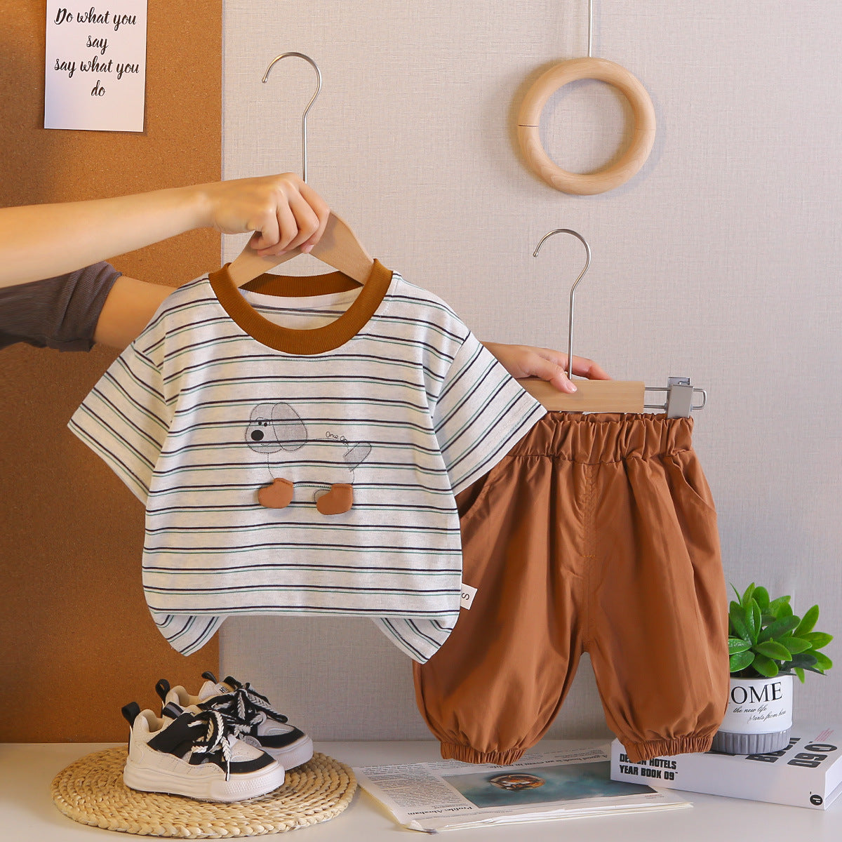 Casual striped short sleeved two-piece set for children in summer eprolo