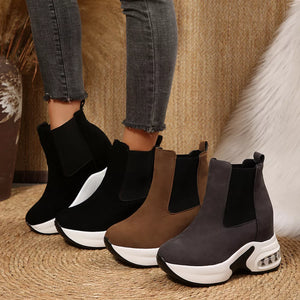 Casual Platform Chelsea Boots with Elastic Side Panels