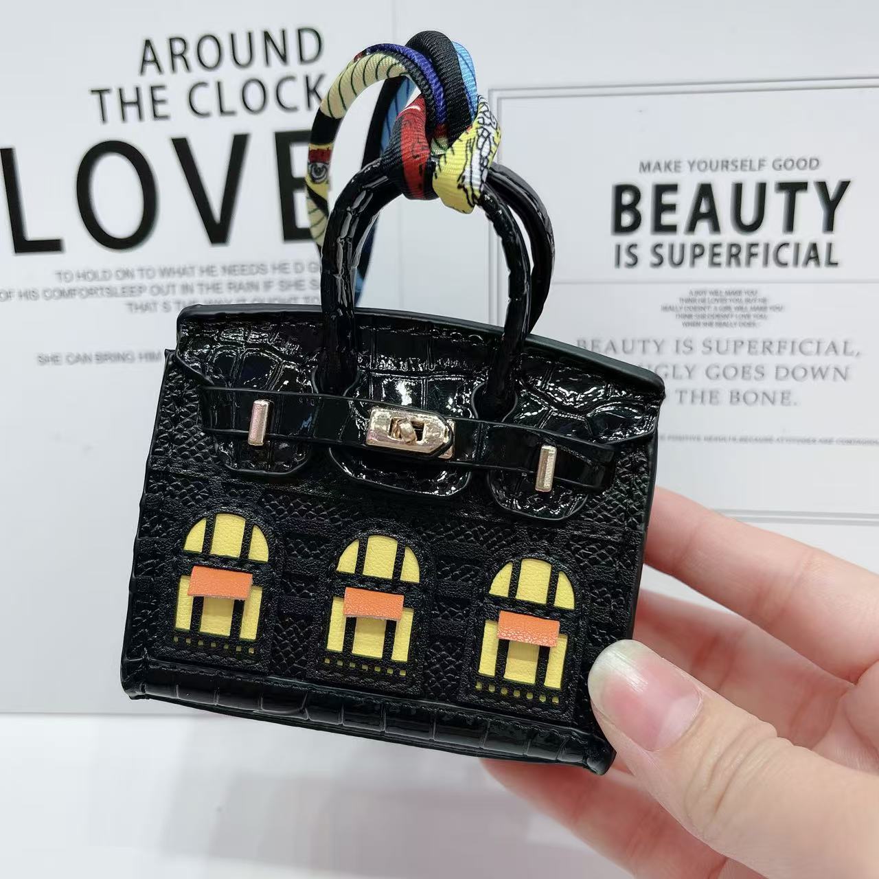 Small house bag mini window pendant headphone bag lipstick car key backpack backpack decoration eprolo