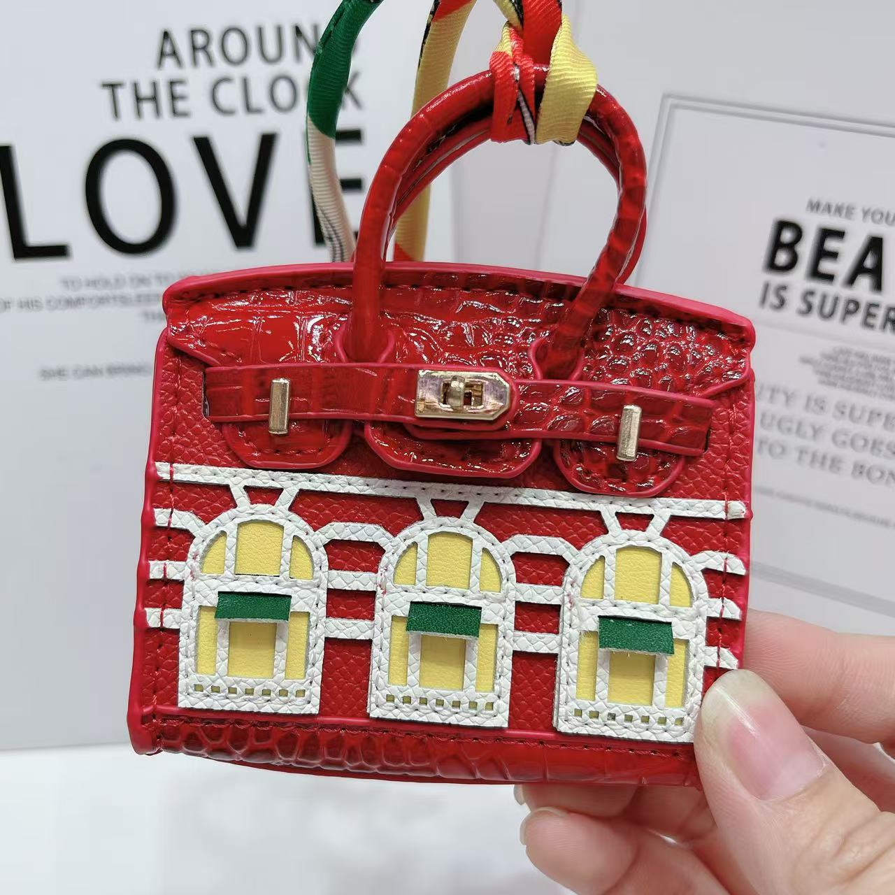 Small house bag mini window pendant headphone bag lipstick car key backpack backpack decoration eprolo