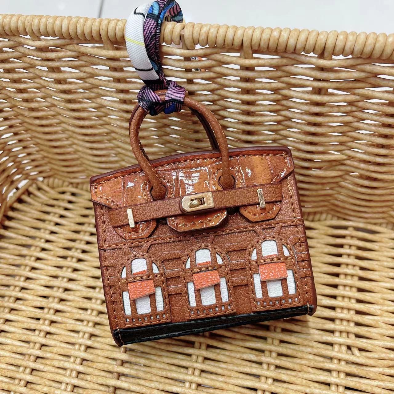Small house bag mini window pendant headphone bag lipstick car key backpack backpack decoration eprolo