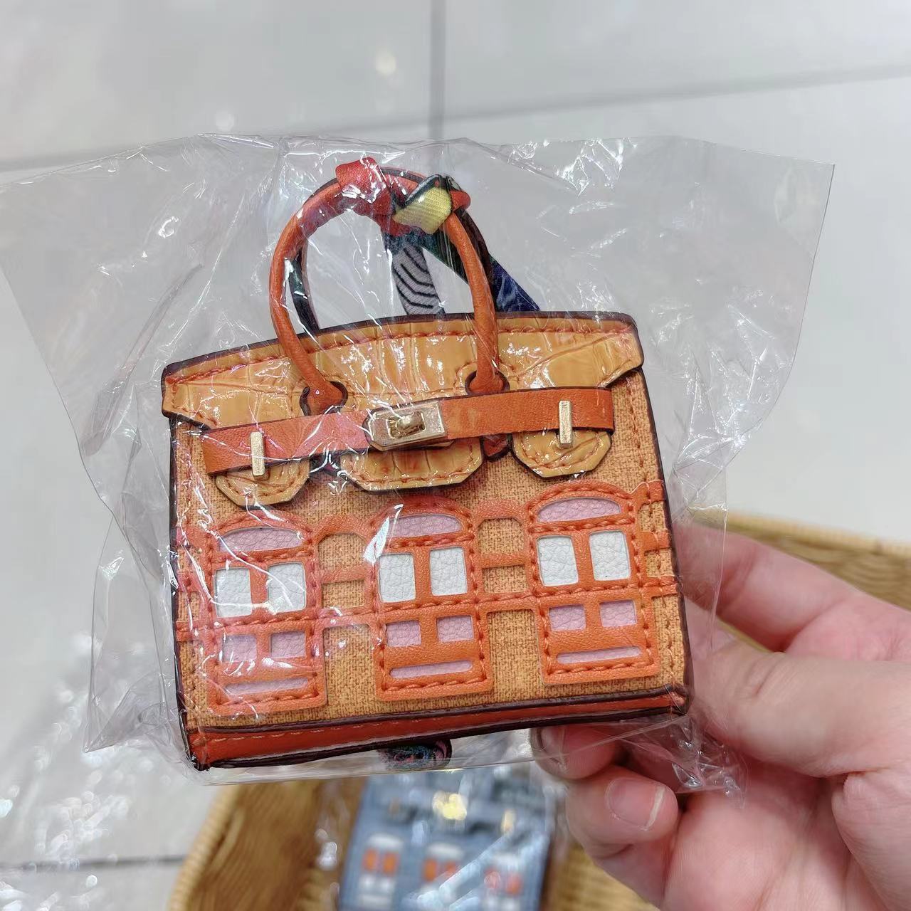 Small house bag mini window pendant headphone bag lipstick car key backpack backpack decoration eprolo