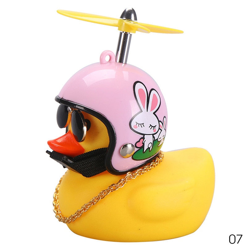 Car Duck with Helmet Broken Wind Small Yellow Duck Road Bike Motor Helmet Riding Cycling Car Accessories Decor Without Lights