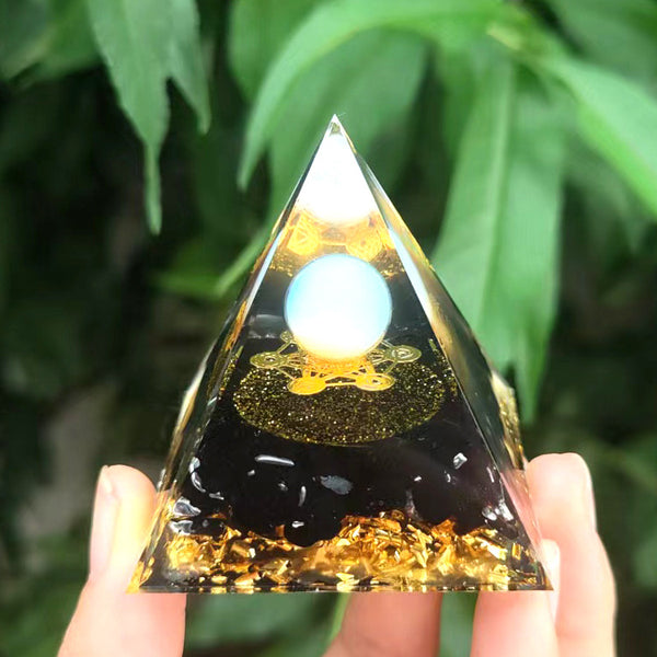 Crystal Ball Pyramid 5Cm 6Cm 8Cm 10Cm Crystal Crushed Stone Drop Glue Resin Home Handmade Decoration