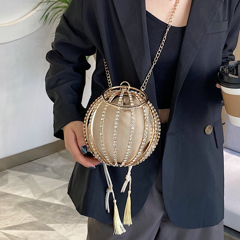 Luxurious Diamond Pearl Flower Metal Ball Women Party Evening Bag Ladies Pueses and Handbags Crossbody Chain Bag Designer Bag