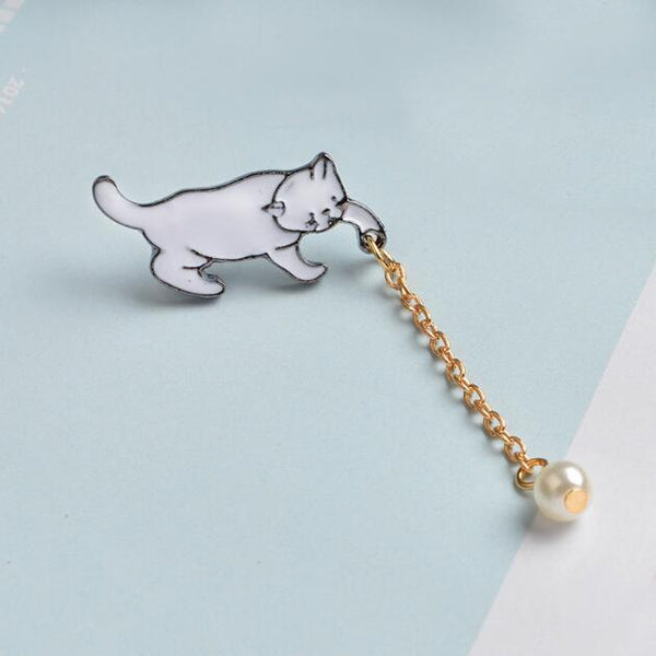 Little White Imitation Pearl Cat Brooch Pins