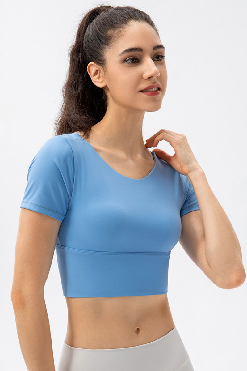 Cutout Twisted Cropped Active T-Shirt