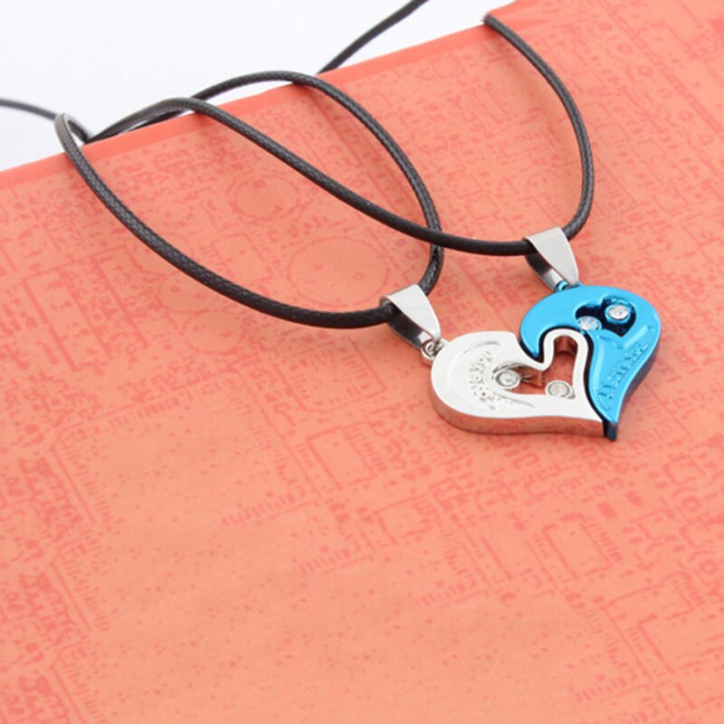 1 pair Fashion Couple Heart Shape I Love You Pendant Necklace Unisex Lovers Couples Jewelry Fashion Gift Accessories